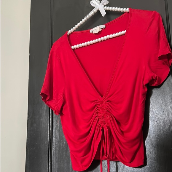 Red Ruched Crop Blouse - Picture 2 of 3